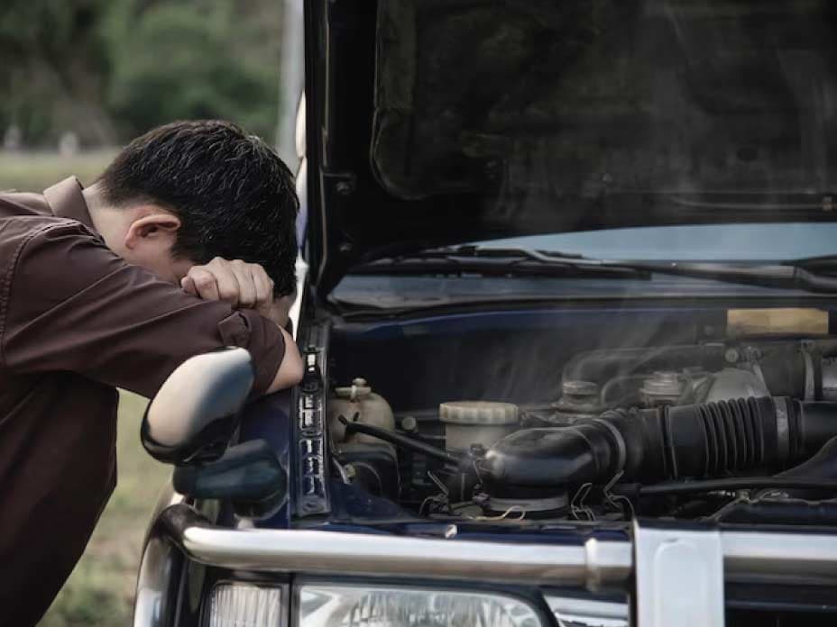 blogs/Car-With-a-Blown-Engine-Be-Handled